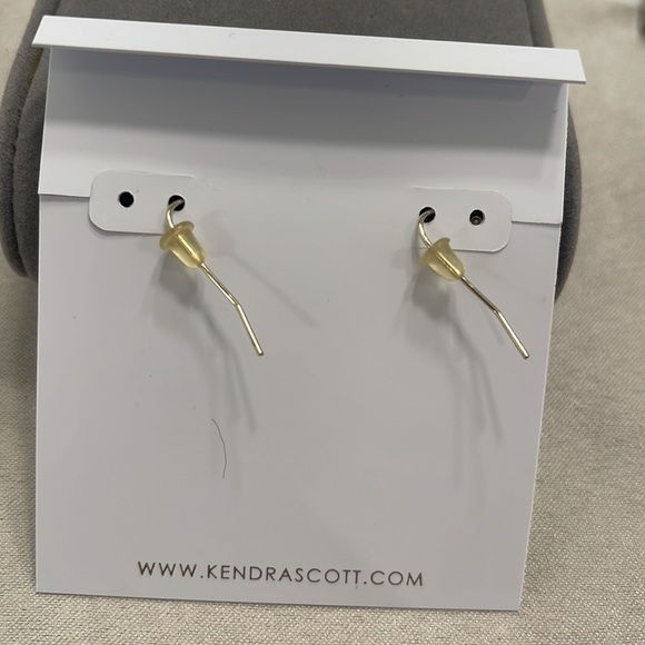 Kendra Scott Sophia gold dangle earring - Picture 2 of 5